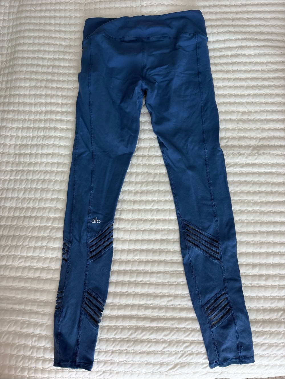 ALO Yoga Blue High-Waist Leggings with Cutout Detail Size M